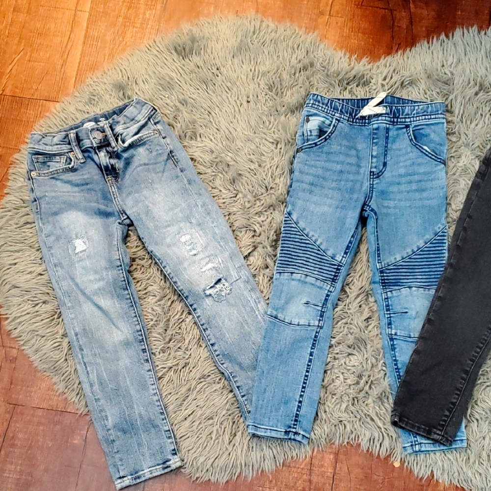 Stylish Blue and Black Jeans Set